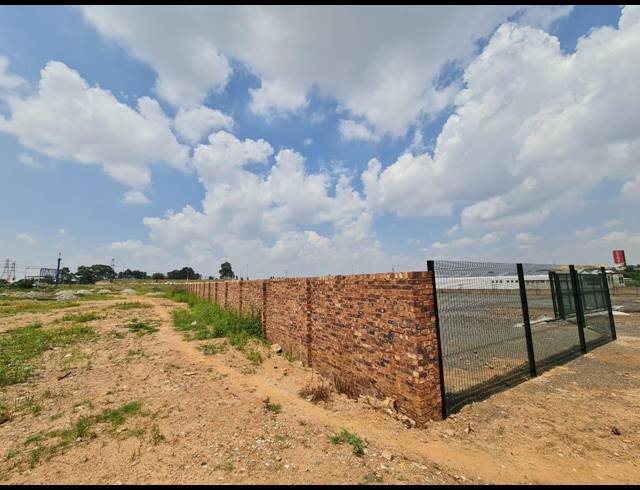 12,082M² VACANT LAND TO LET IN DENVER